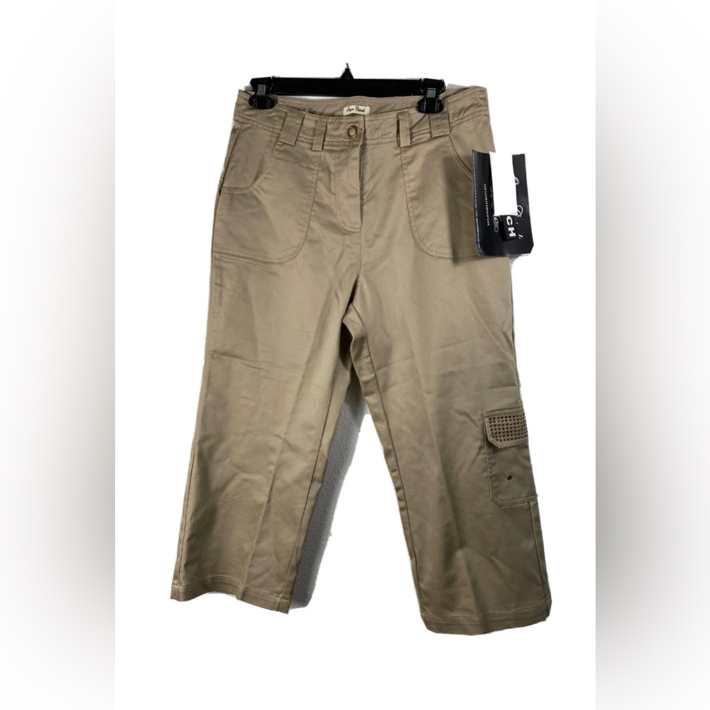 Onque Casuals . Nwt Driftwood Tan Size 8 . Capri Stretch . Cotton Blend